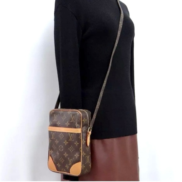 Authentic Louis Vuitton Danube Crossbody Shoulder Bag Purse Pouch Carryall Tote - Picture 14 of 14